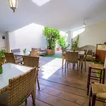 Alojamento de Acomodação e Pequeno-almoço V&v & Breakfast