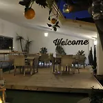 Alojamento de Acomodação e Pequeno-almoço V&v & Breakfast