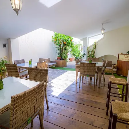 Bed & Breakfast V&v & Breakfast