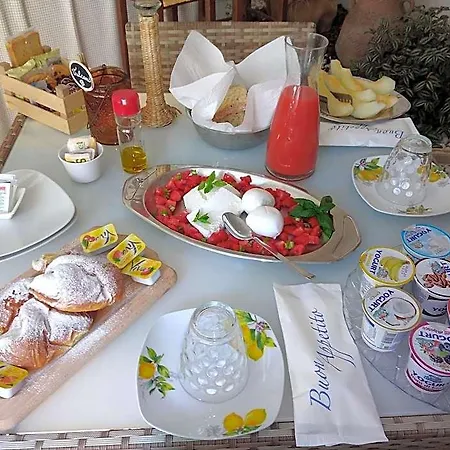 V&v & Breakfast Bed & Breakfast 4*
