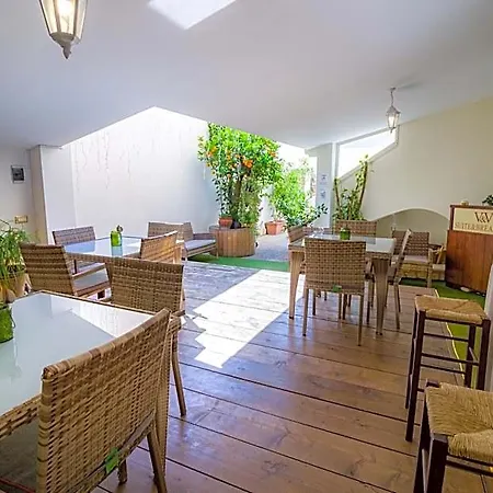 V&v & Breakfast 4* Pompeji